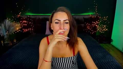 Snapshot of rebecca_diamonds chatting on 25, 9, 2025 rebecca_diamonds online show from 25, 9, 2025