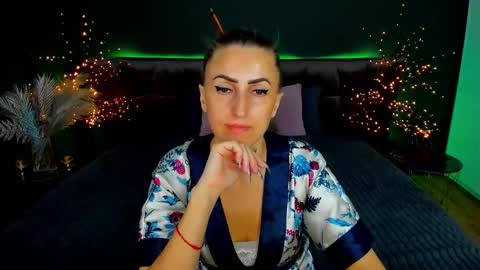 Snapshot of rebecca_diamonds chatting on 1, 10, 2025 rebecca_diamonds online show from 1, 10, 2025