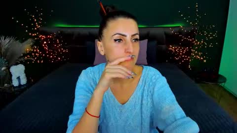 rebecca_diamonds online show from 20, 11, 2025