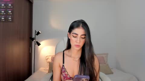 Rebecca online show from 14, 10, 2025