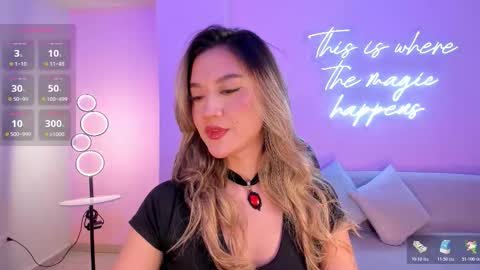 Snapshot of rebeccahudson_ chatting on 25, 10, 2025 Rebe online show from 25, 10, 2025