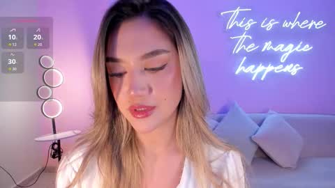 Snapshot of rebeccahudson_ chatting on 29, 10, 2025 Rebe online show from 29, 10, 2025