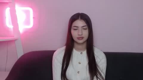 rebeccamosc online show from 7, 4, 2026