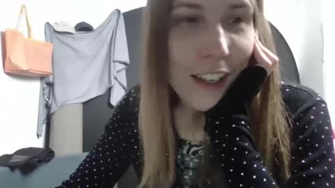 Snapshot of rebornrao chatting on 21, 11, 2025 Keely KeKe Kiwi online show from 21, 11, 2025