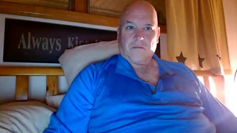 Snapshot of recman15 chatting on 19, 10, 2025 Mtn. Man online show from 19, 10, 2025