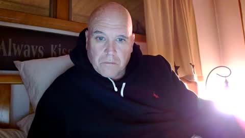 Snapshot of recman15 chatting on 7, 11, 2025 Mtn. Man online show from 7, 11, 2025