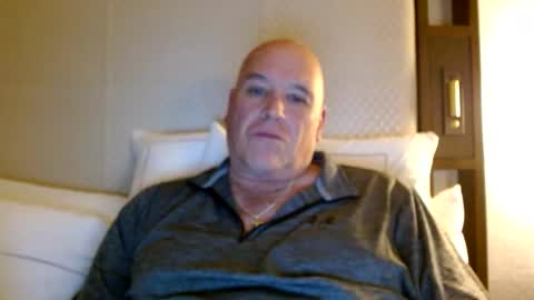 Snapshot of recman15 chatting on 19, 11, 2025 Mtn. Man online show from 19, 11, 2025