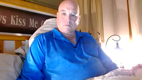 Snapshot of recman15 chatting on 21, 11, 2025 Mtn. Man online show from 21, 11, 2025