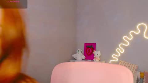 Snapshot of red__candy chatting on 18, 2, 2025 red__candy online show from 18, 2, 2025