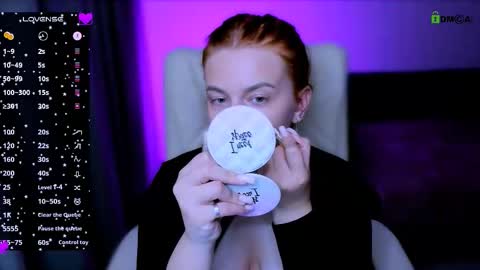 Snapshot of red__dizzy chatting on 13, 10, 2025 red__dizzy online show from 13, 10, 2025