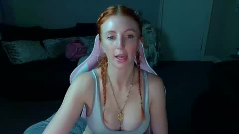 Red -  online show from 17, 12, 2024