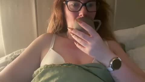 Snapshot of red_head_rosie_69 chatting on 21, 10, 2025 Rosie online show from 21, 10, 2025