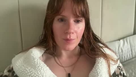 Snapshot of red_head_rosie_69 chatting on 22, 10, 2025 Rosie online show from 22, 10, 2025