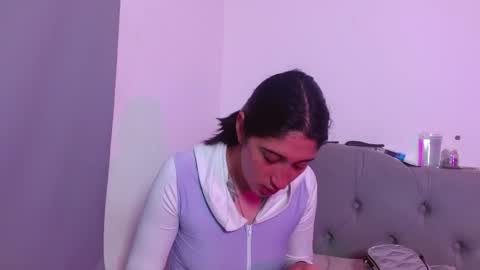 Snapshot of red_moonn chatting on 12, 10, 2025 IG OF red moonn online show from 12, 10, 2025