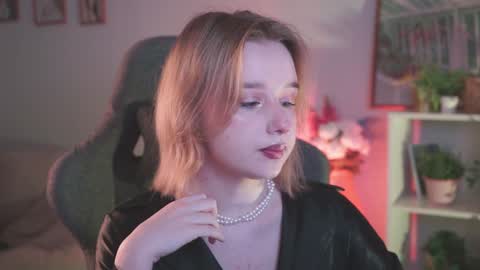 QUEEN OF EVIL online show from 16, 12, 2024