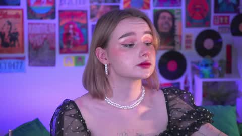 QUEEN OF EVIL online show from 23, 12, 2024