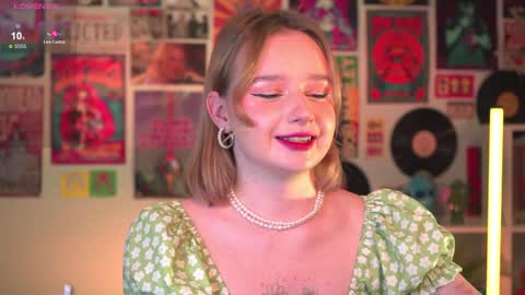 QUEEN OF EVIL online show from 28, 12, 2024