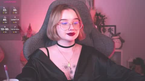 QUEEN OF EVIL online show from 17, 1, 2025