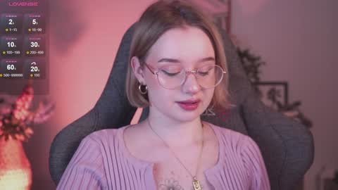 QUEEN OF EVIL online show from 20, 1, 2025