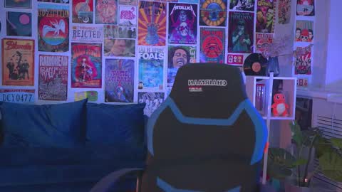 QUEEN OF EVIL online show from 24, 2, 2025