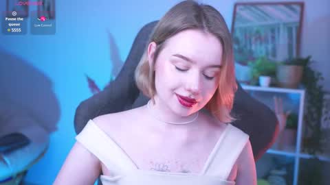 QUEEN OF EVIL online show from 11, 3, 2025