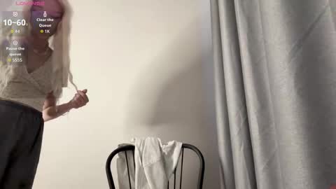 Mia online show from 3, 2, 2026