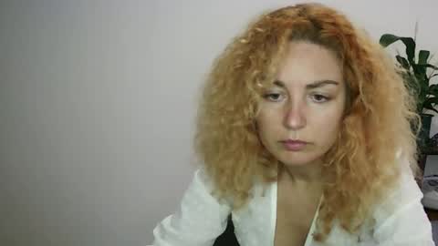 reddgirll online show from 3, 2, 2025