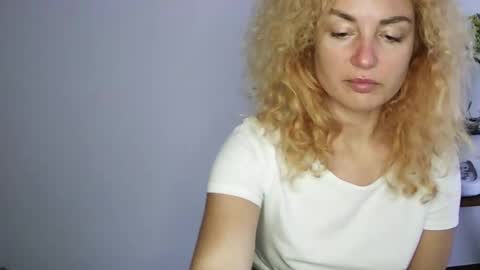 reddgirll online show from 7, 2, 2025