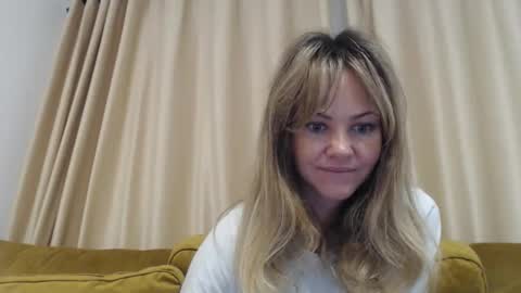 RedJessica online show from 3, 10, 2025