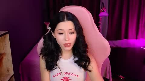 Snapshot of redmidnight_ chatting on 10, 3, 2026 Kiara online show from 10, 3, 2026