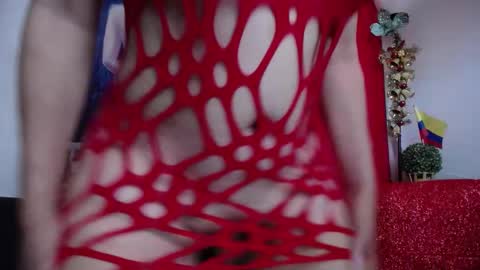 Snapshot of redroomxx chatting on 3, 11, 2025 MIA online show from 3, 11, 2025