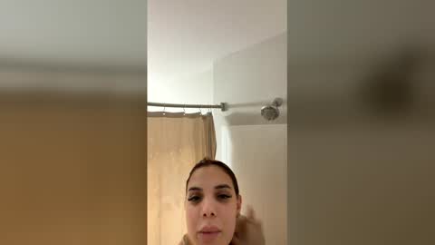 redvelvetsoft online show from 4, 3, 2026