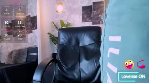 regan__ online show from 23, 9, 2025