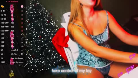 Snapshot of reggiemeow chatting on 22, 12, 2024 reggieMeow online show from 22, 12, 2024