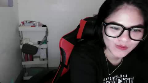 reign2525 online show from 16, 12, 2025