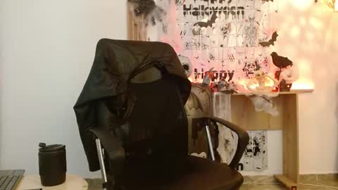   REIKO  online show from 25, 10, 2025