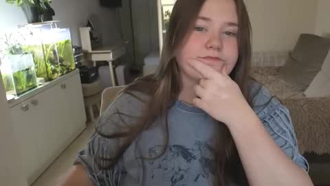 Snapshot of remirann_ chatting on 18, 12, 2025 Ann OF - remirann21 online show from 18, 12, 2025