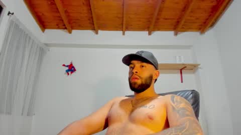 Rmy Steen online show from 1, 11, 2025