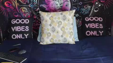 Snapshot of renaecumsalot chatting on 10, 12, 2024 RenaeCumsAlot online show from 10, 12, 2024