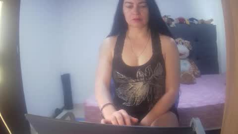Snapshot of renata_hot1 chatting on 17, 10, 2025 renata_hot1 online show from 17, 10, 2025