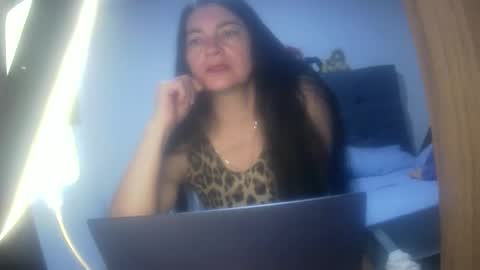 Snapshot of renata_hot1 chatting on 21, 11, 2025 renata_hot1 online show from 21, 11, 2025