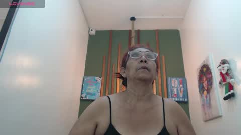 renata_milf_ online show from 23, 12, 2024