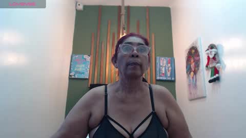 renata_milf_ online show from 29, 12, 2024