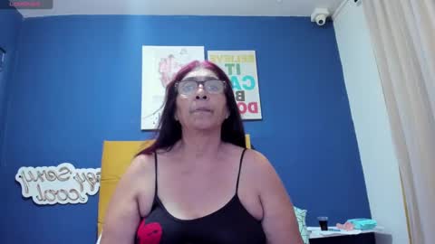 renata_milf_ online show from 28, 1, 2025