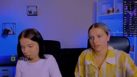 Snapshot of renata_sweety chatting on 17, 11, 2025 renata_sweety online show from 17, 11, 2025