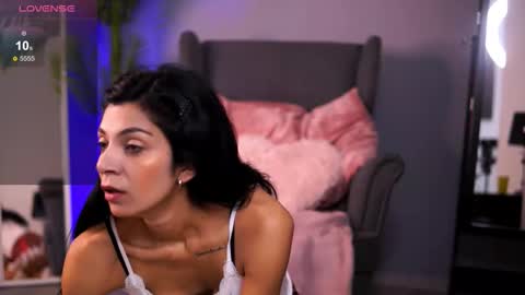 Rena online show from 28, 10, 2025