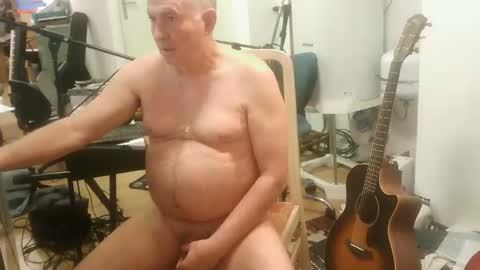 Snapshot of renefr chatting on 26, 10, 2025 renefr online show from 26, 10, 2025