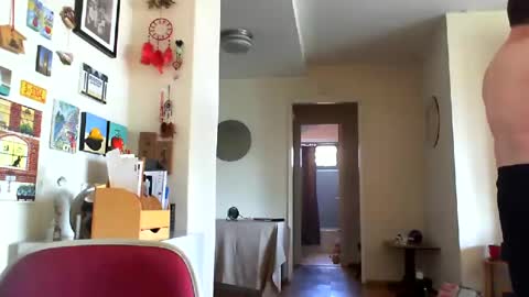 Residentofthecity online show from 5, 10, 2025