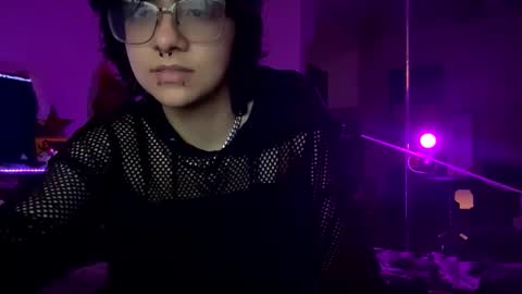 Snapshot of restlesstw1nk chatting on 23, 2, 2026 angel 3 online show from 23, 2, 2026