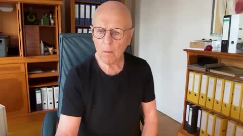 Snapshot of reteid chatting on 10, 10, 2025 reteid online show from 10, 10, 2025